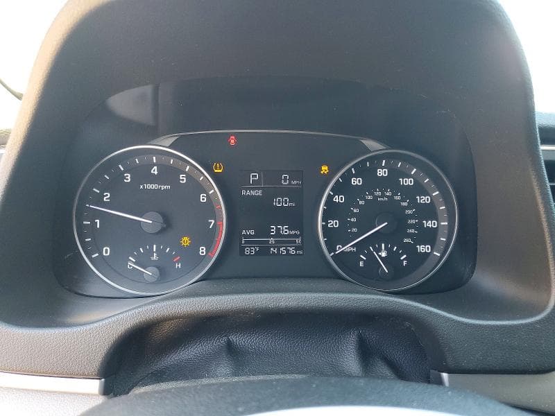 2017 HYUNDAI ELANTRA SE 9