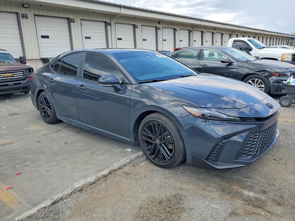 2025 TOYOTA CAMRY SE 4