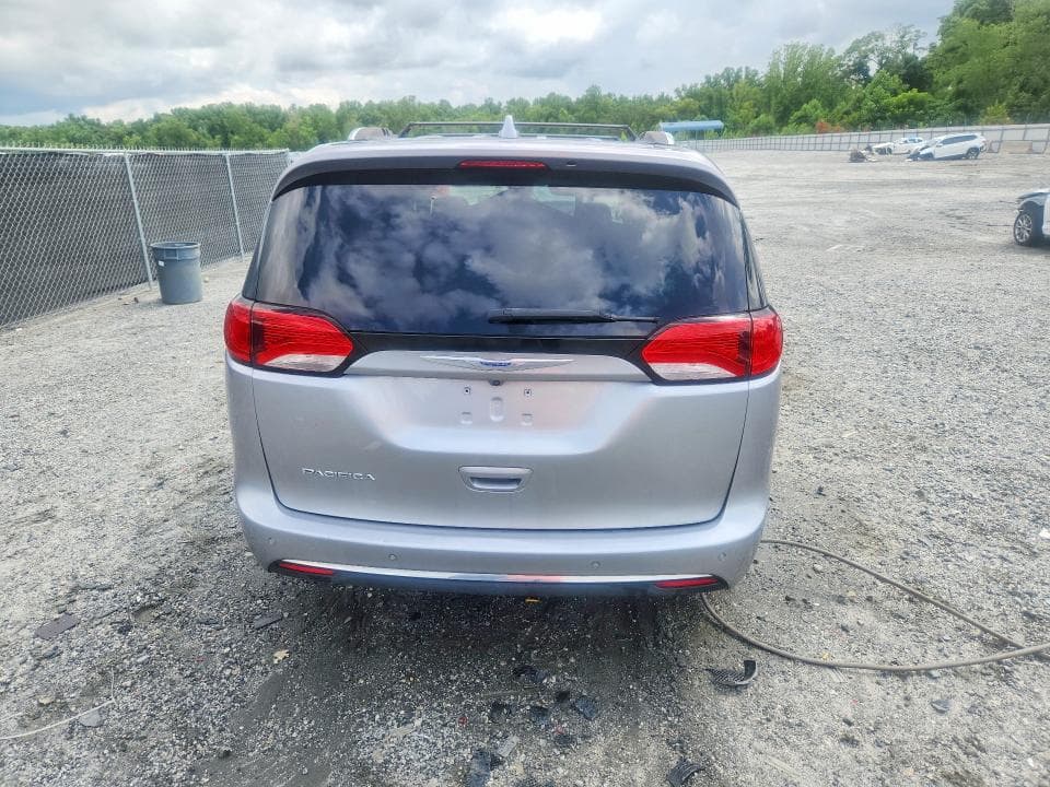 2018 CHRYSLER PACIFICA TOURING L 6