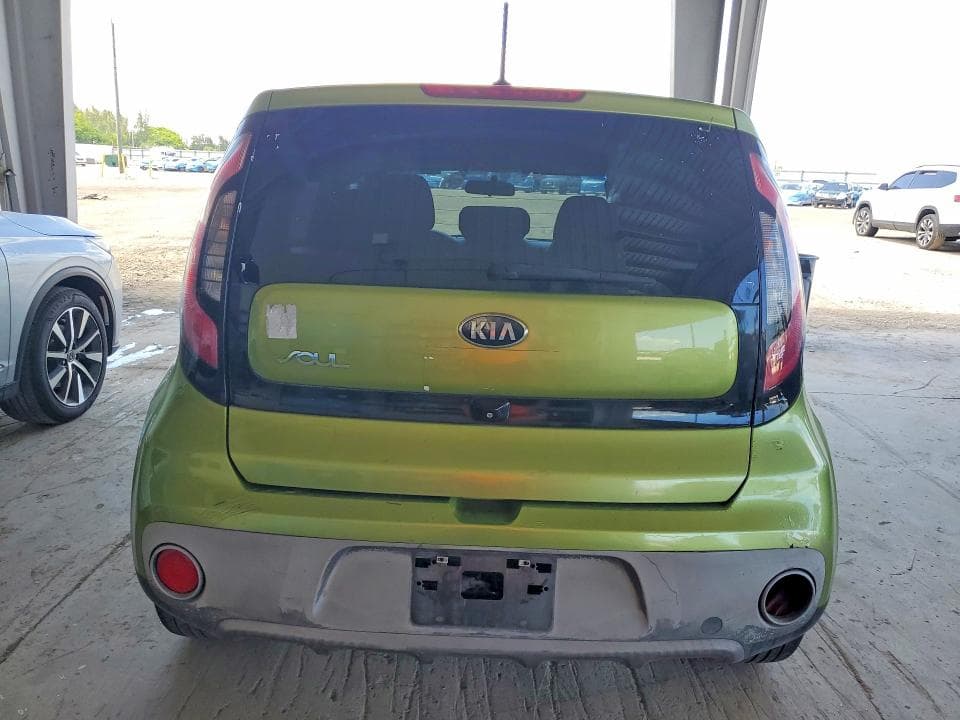 2017 KIA SOUL + 6