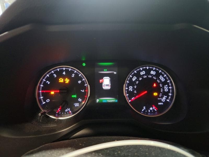 2019 TOYOTA RAV 4 9