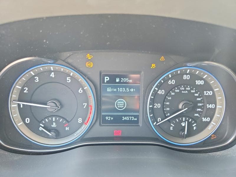 2021 HYUNDAI KONA SEL 9