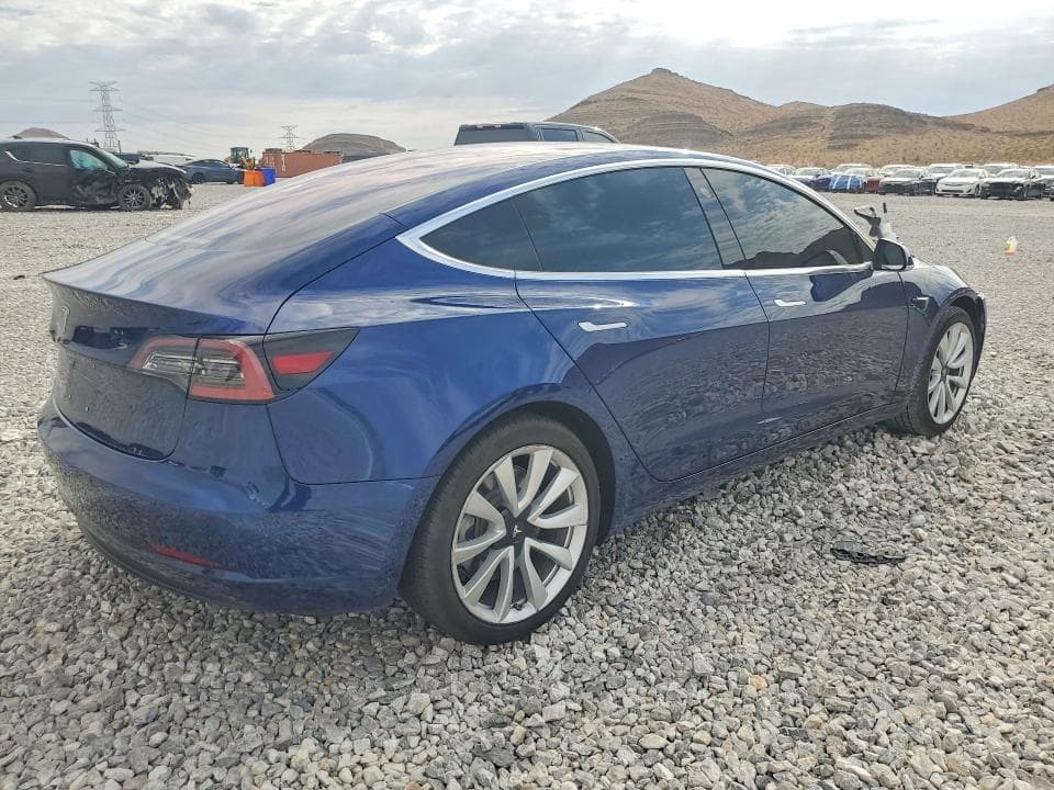 2018 TESLA MODEL 3 3