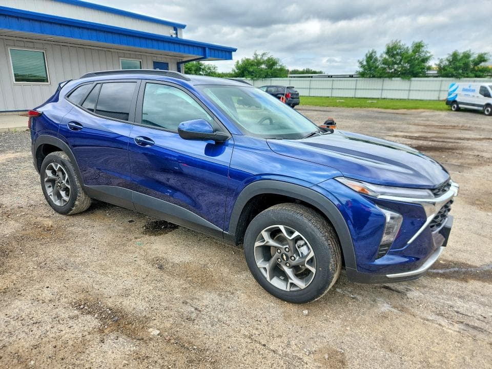 2024 CHEVROLET TRAX 1LT 4