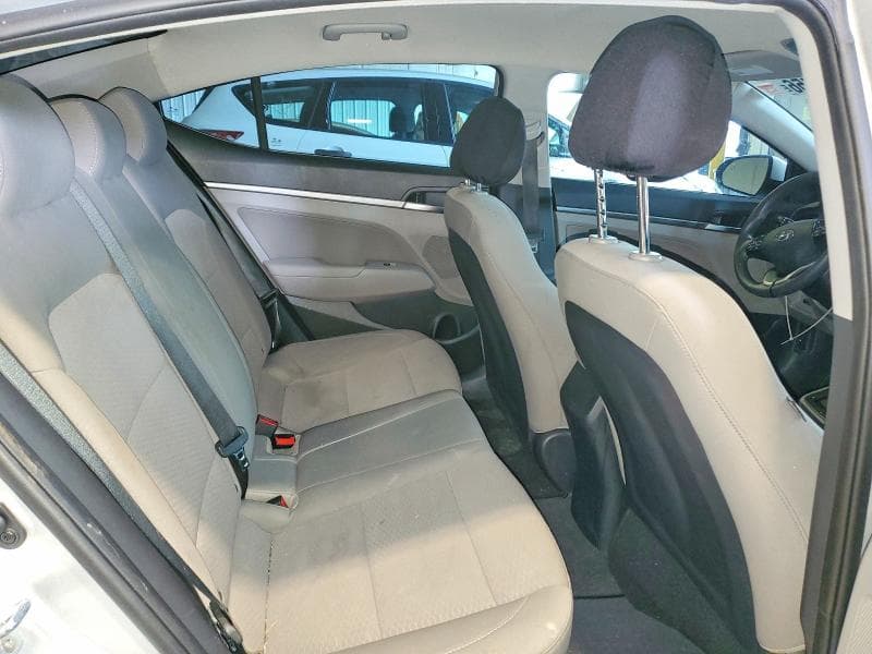 2019 HYUNDAI ELANTRA SEL 10
