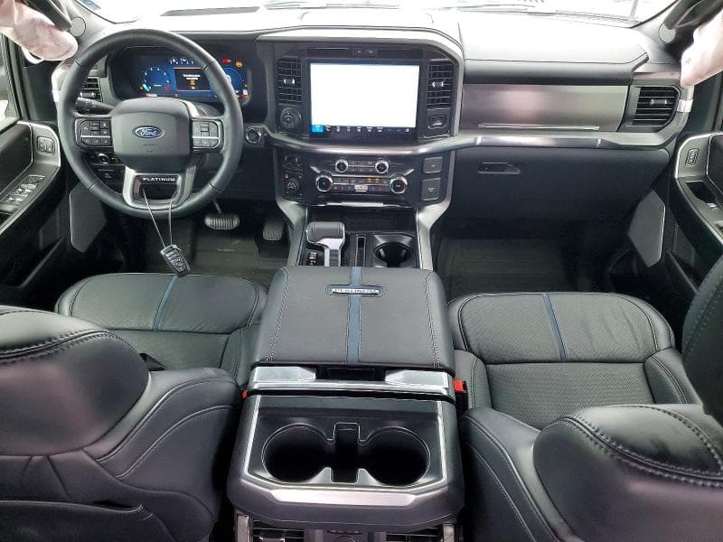 2025 FORD F150 PLATINUM 8