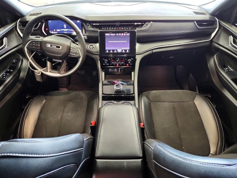 2023 JEEP GRAND CHEROKEE L LAREDO 8