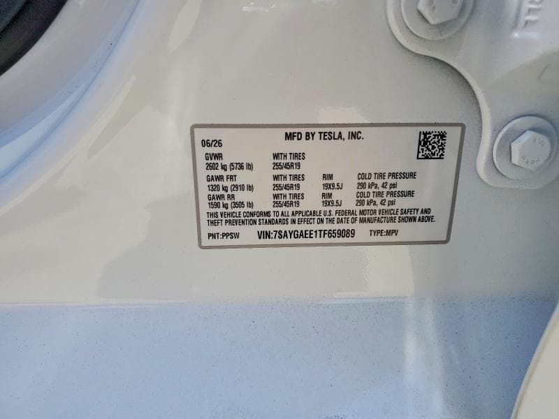 2026 TESLA MODEL Y 12