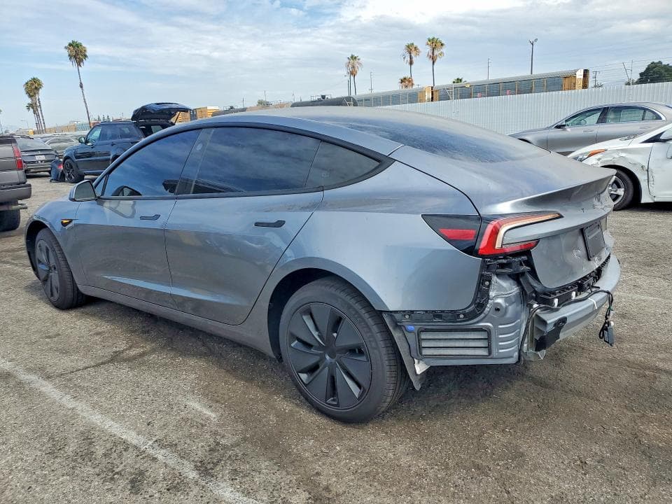 2026 TESLA MODEL 3 2