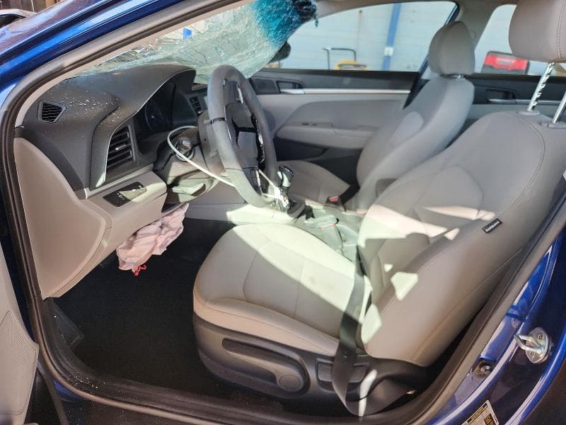 2020 HYUNDAI ELANTRA SE 7