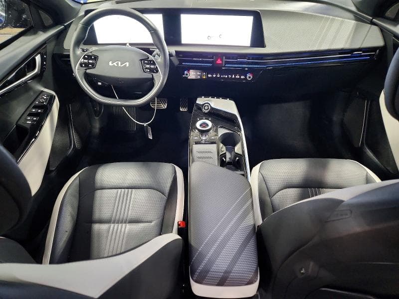 2024 KIA EV6 GT LINE 8