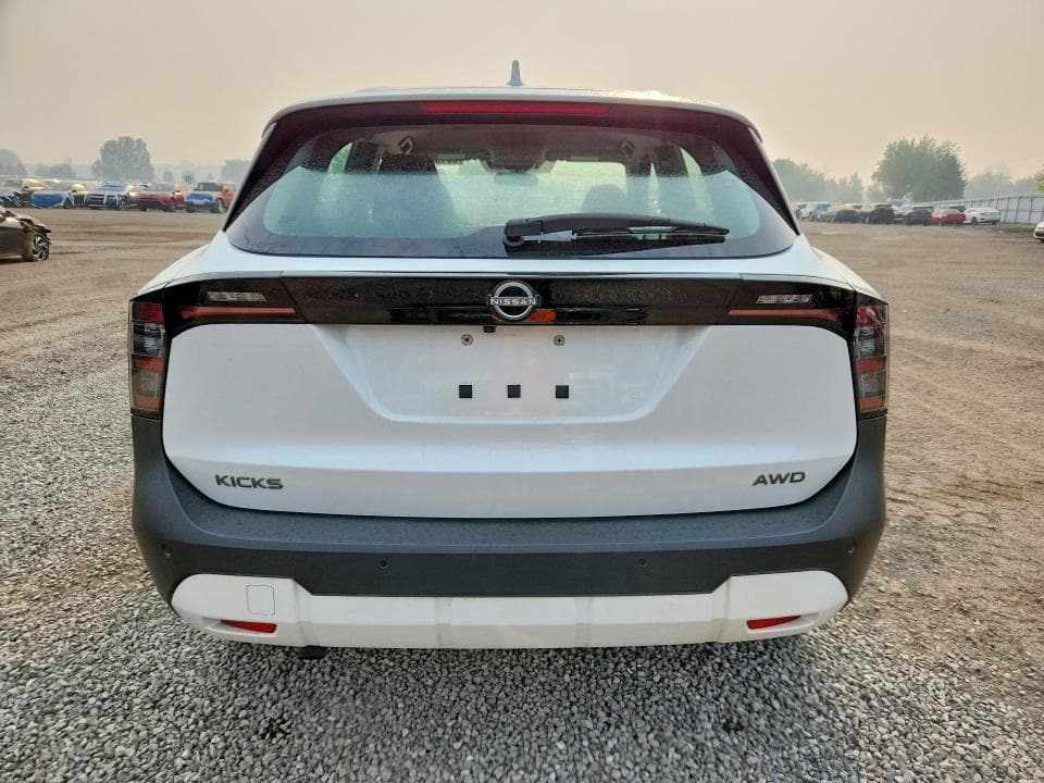 2025 NISSAN KICKS S 6
