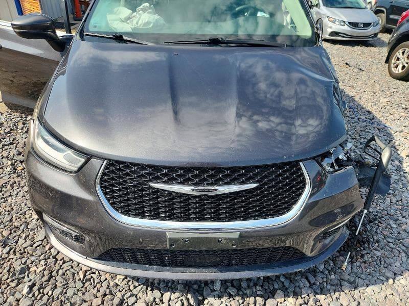 2023 CHRYSLER PACIFICA TOURING L 12