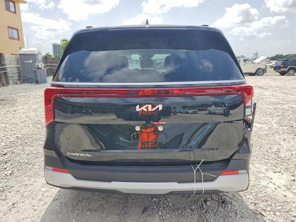 2026 KIA CARNIVAL EX 6