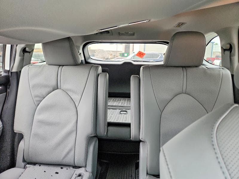 2023 TOYOTA HIGHLANDER LIMITED 10