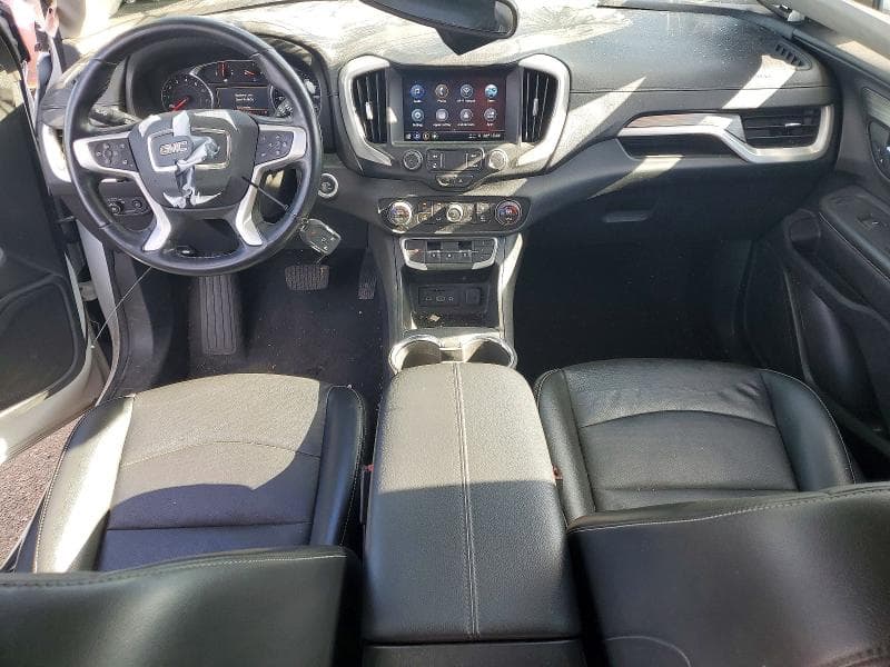 2023 GMC TERRAIN SLT 12