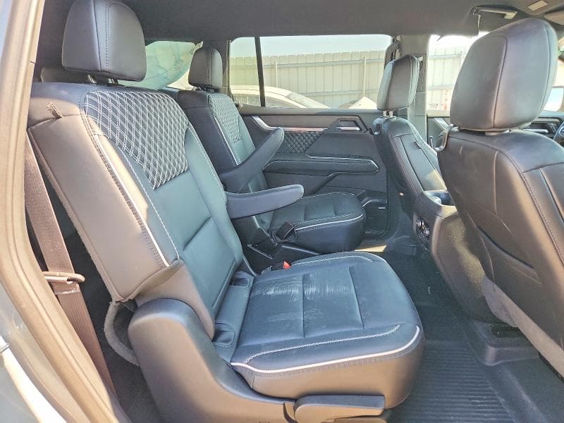 2025 GMC ACADIA DENALI 11