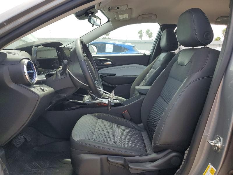 2025 CHEVROLET TRAX 1LT 7