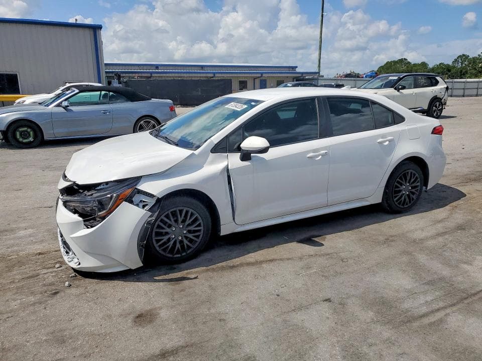 2024 TOYOTA COROLLA LE