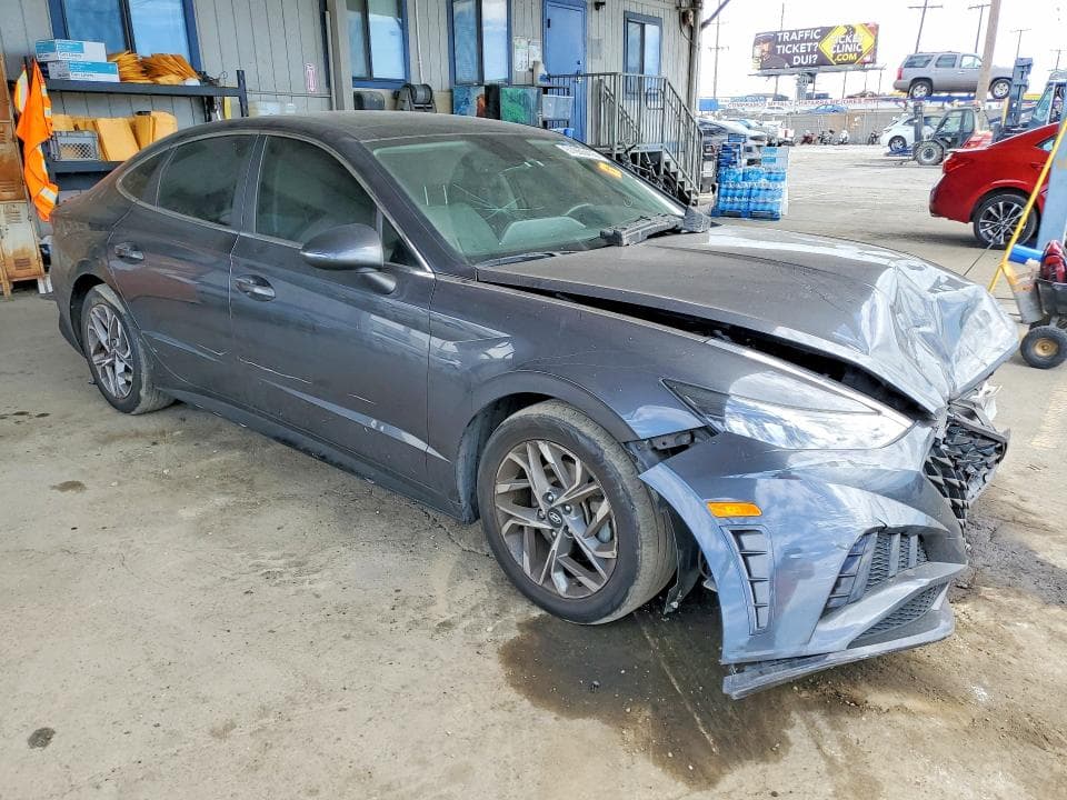 2020 HYUNDAI SONATA SEL 4