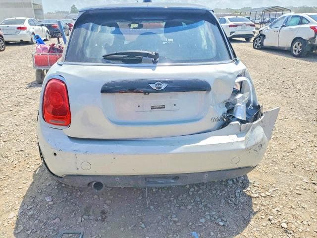 2017 MINI COOPER 6