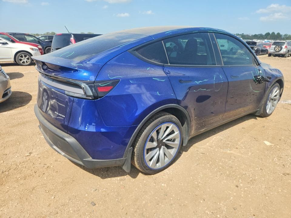 2026 TESLA MODEL Y 3