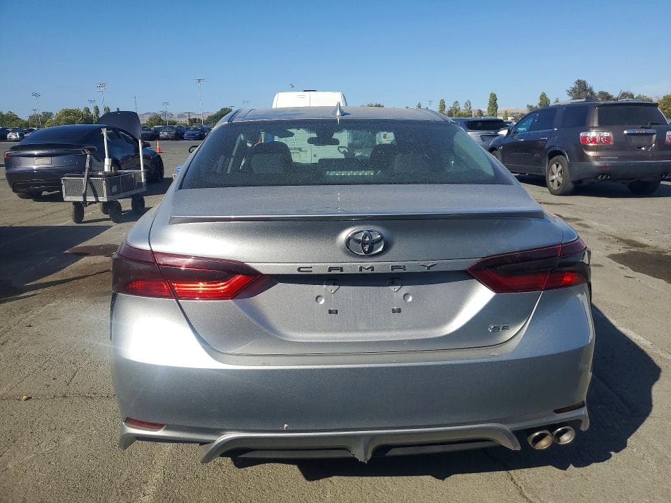 2022 TOYOTA CAMRY SE 6