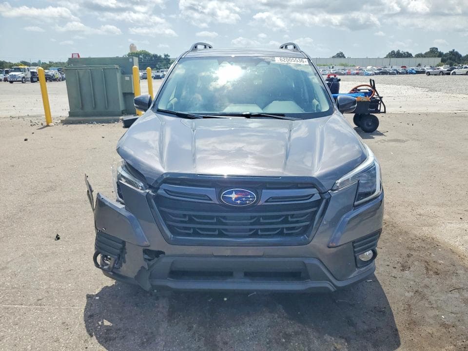 2023 SUBARU FORESTER LIMITED 5