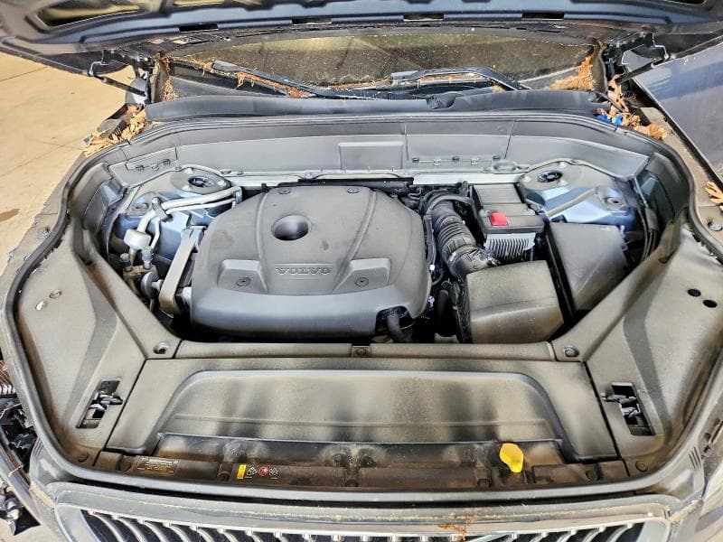 2020 VOLVO XC90 T6 MOMENTUM 12