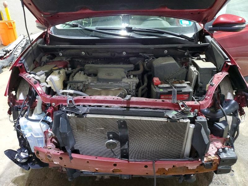 2018 TOYOTA RAV4 XLE 12