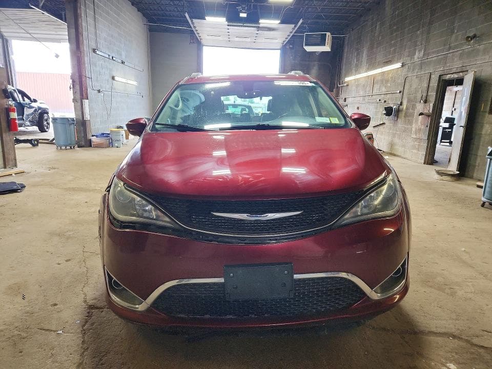 2019 CHRYSLER PACIFICA TOURING L 5