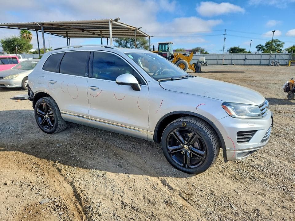2017 VOLKSWAGEN TOUAREG WOLFSBURG 4