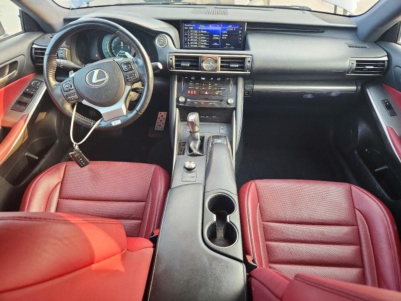 2018 LEXUS IS 300 8