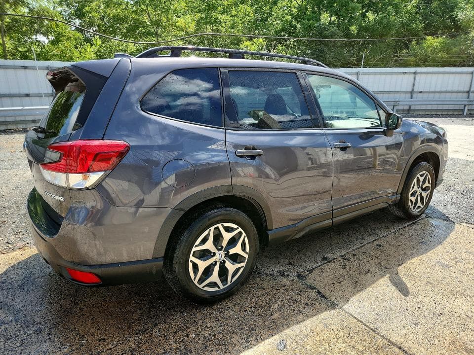 2023 SUBARU FORESTER PREMIUM 3