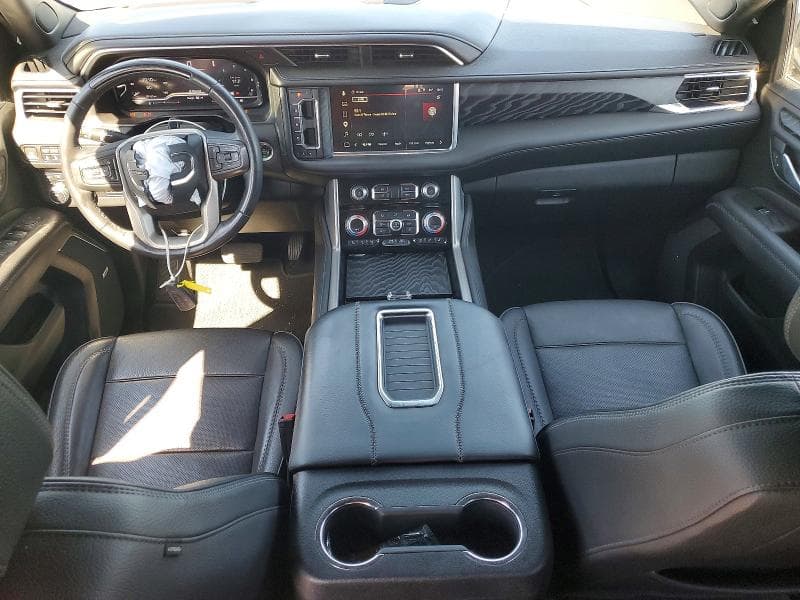 2023 GMC YUKON DENALI 8