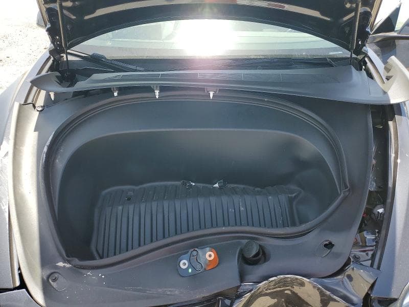 2026 TESLA MODEL 3 11