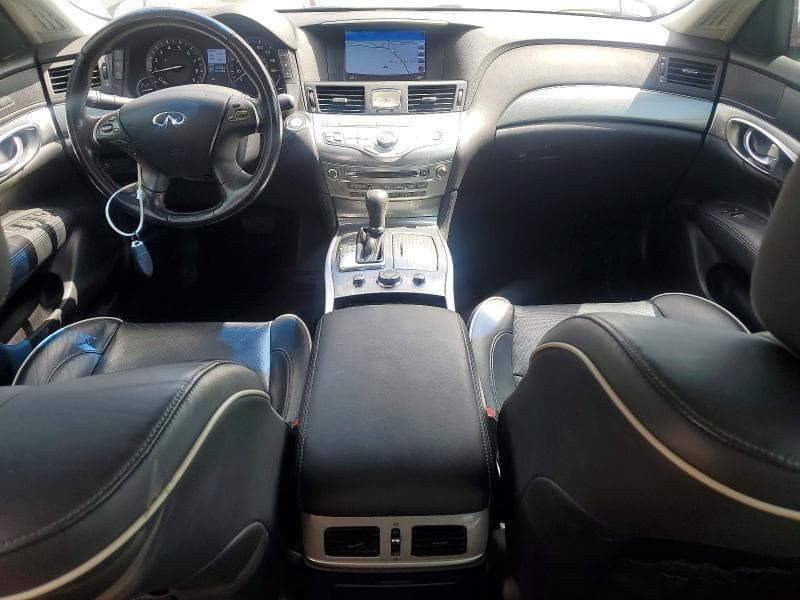 2018 INFINITI Q70L 3.7 LUXE 8