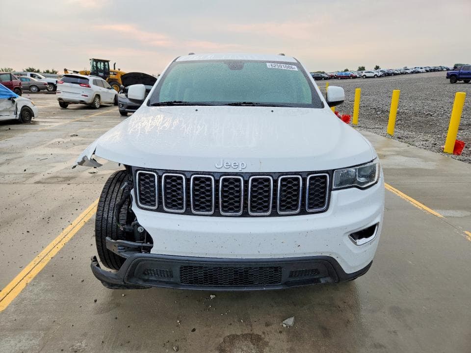 2017 JEEP GRAND CHEROKEE LAREDO 5
