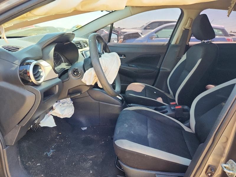 2021 NISSAN VERSA SV 7