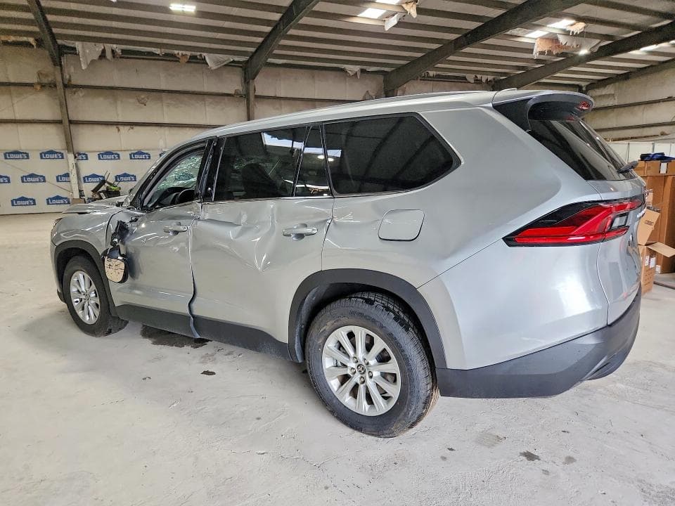2024 TOYOTA GRAND HIGHLANDER XLE 2