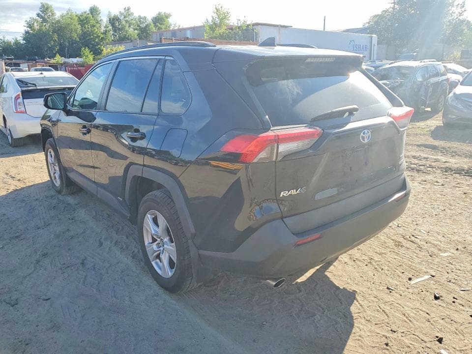2019 TOYOTA RAV4 HYBRID XLE 2