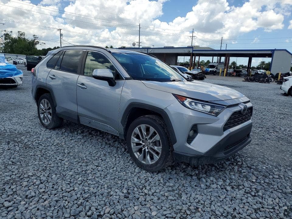2020 TOYOTA RAV4 XLE PREMIUM 4