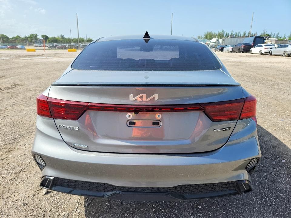 2023 KIA FORTE GT LINE 6