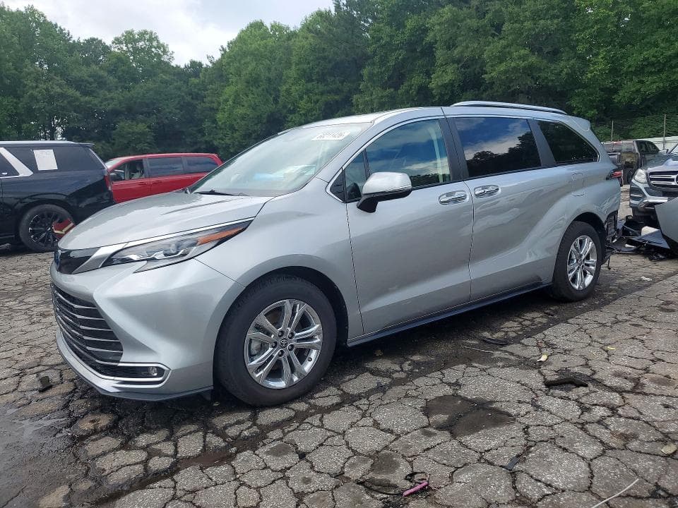 2023 TOYOTA SIENNA PLATINUM 7-PASSENGER