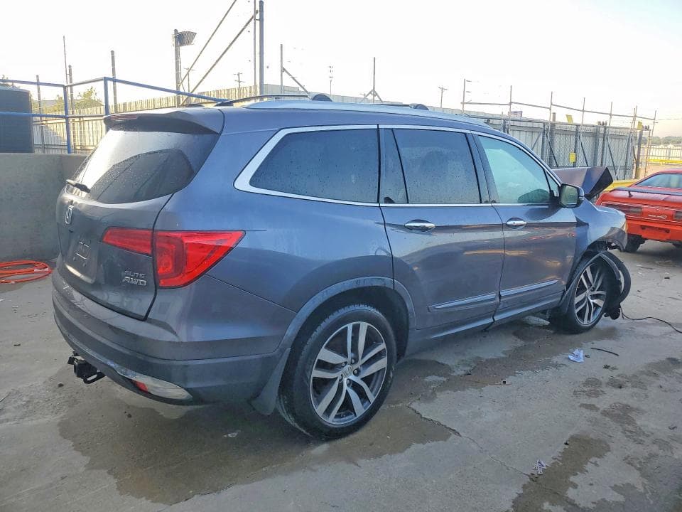 2017 HONDA PILOT ELITE 3