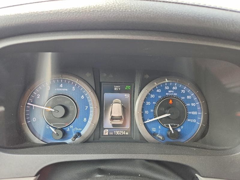 2018 TOYOTA SIENNA XLE PREMIUM 7-PASSENGER 9