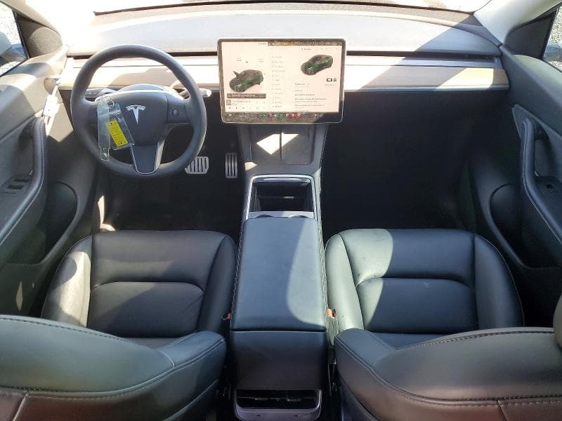 2022 TESLA MODEL Y 8