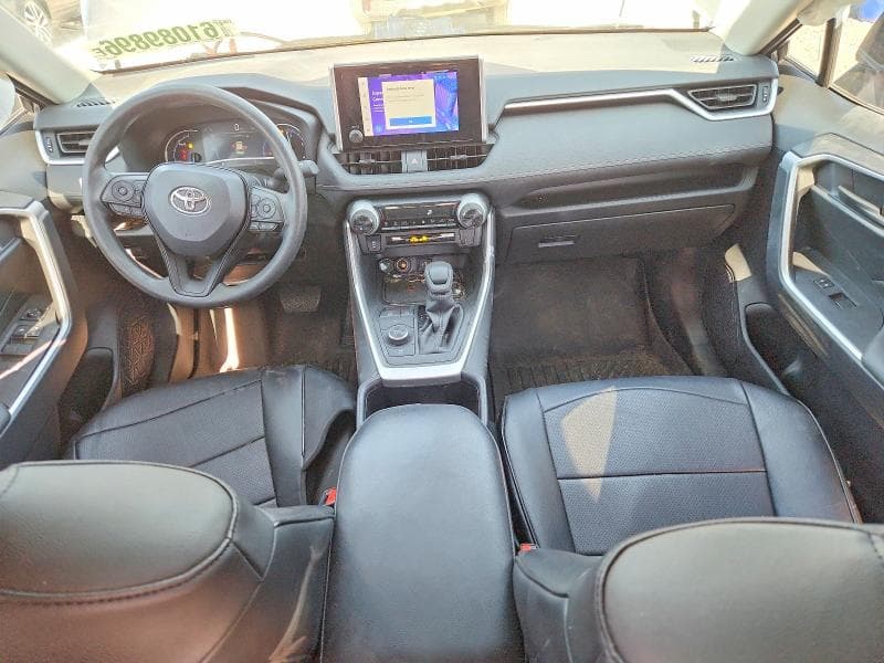 2025 TOYOTA RAV4 LE 8