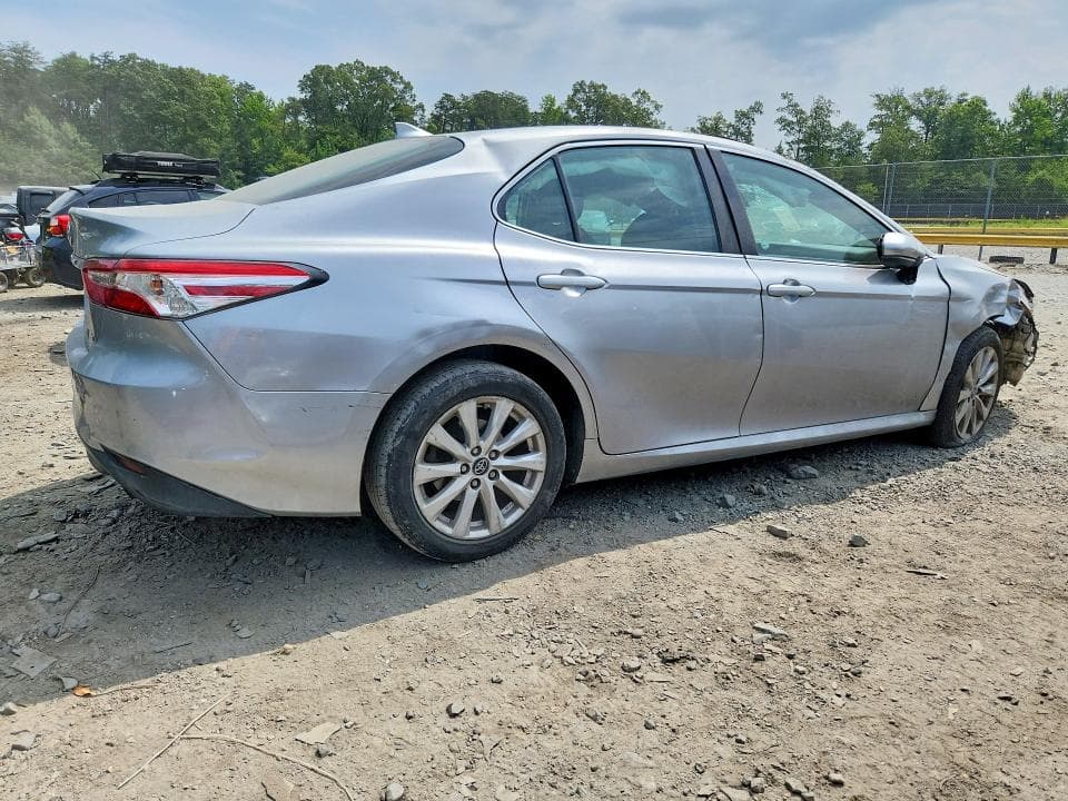2020 TOYOTA CAMRY LE 3