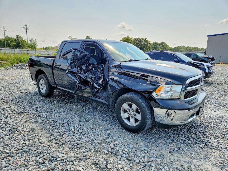 2021 RAM 1500 CLASSIC SLT 4